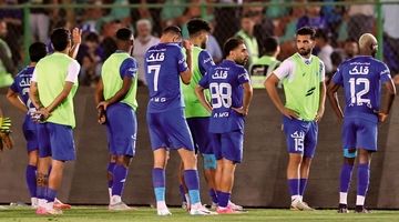 بلاتکلیفی دو‌ستاره‌‎ها