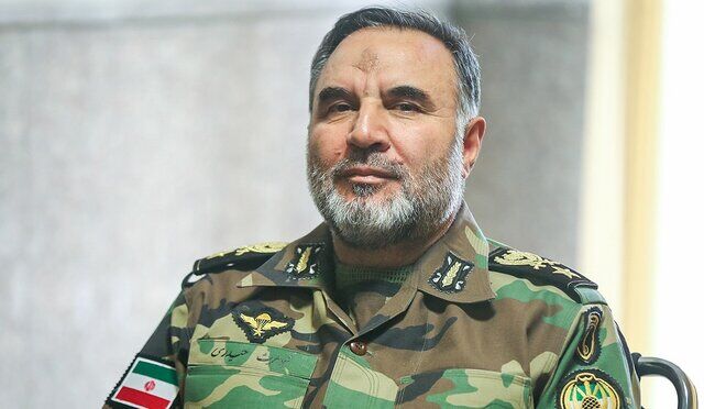 امیر حیدری: نیروی زمینی ارتش طومار هر متجاوز نابخردی را به سرعت در هم می‌پیچد