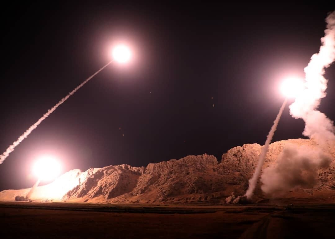 حمله موشکی حزب‌الله به اسرائیل از خاک لبنان / مقر ارتش موشک‌باران شد