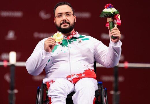 پاسخ رستمی به درخواست شبکه معاند+عکس