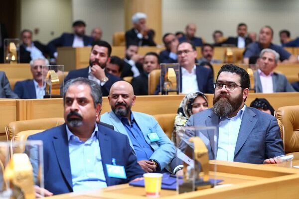 هافمن، عنوان واحد برتر پلیمری در سطح ملی را کسب کرد