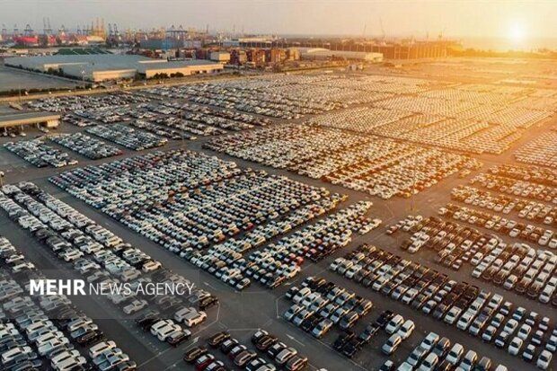 آخرین قیمت خودرو در بازار امروز پنجشنبه 15 آبان 1404/ کاهش قیمت خودرو + جدول