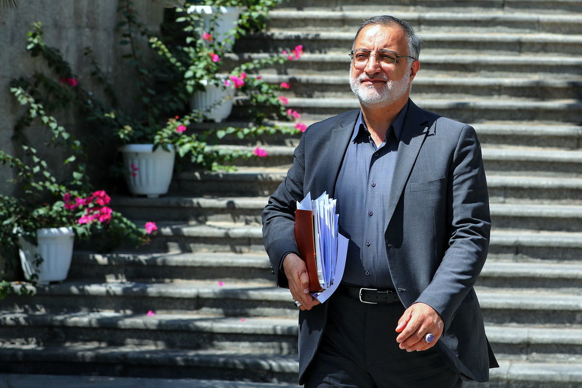 برنامه 10 ساله زاکانی برای حفظ صندلی شهرداری تهران / امانی: تهران به شهردار متخصص نیاز دارد، نه سیاسیون بی‌تخصص