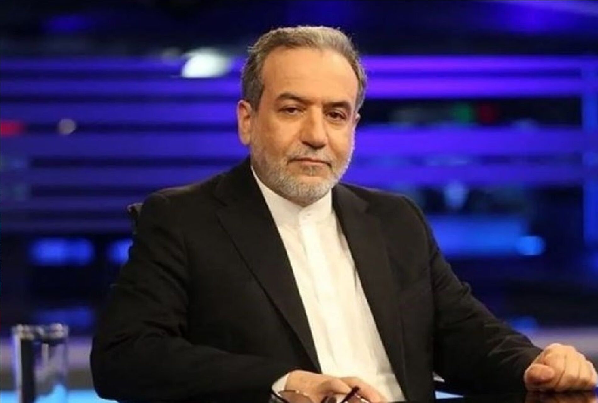 عباس عراقچی: با هزینه خودم برای زیارت به کربلا آمدم+ فیلم