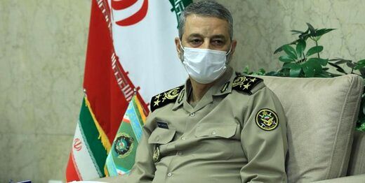 تبریک سرلشکر موسوی به دو فرمانده ارتش