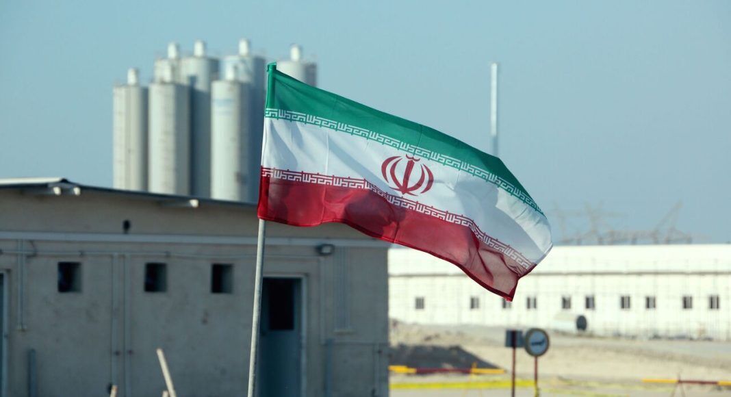 ادعای یک مقام ایرانی درباره پیشنهادات تهران به آمریکا/ ایران هیچ‌گونه امتیاز هسته‌ای به واشنگتن نخواهد داد
