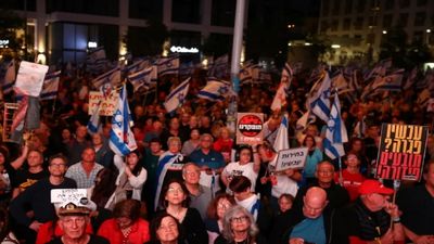 ادامه تظاهرات و اعتراضات در تل آویو/ خشم اسرائیلی ها از سیاست‌های نتانیاهو 