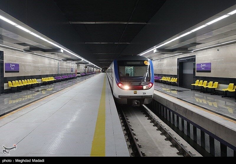 سرویس‌دهی رایگان متروی تهران در روز ۲۲ بهمن