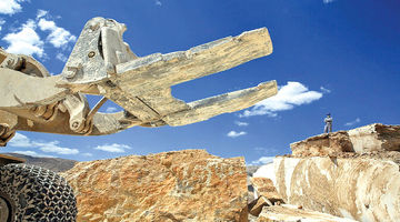 معدن‌کاری با تجهیزات کهنه