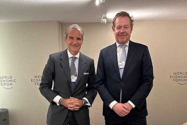 برنامه هسته‌ای ایران؛ محور رایزنی «گروسی» و وزیر خارجه هلند در داووس