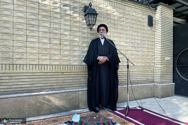 سید هادی خامنه‌ای: افرادی به جای تلاش برای خدمت به مردم، در زندگی آن‌ها محدودیت ایجاد می‌کنند