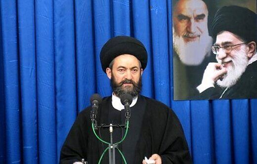 امام جمعه اردبیل : نمی‌توانیم بگوییم همه مثل ما فکر بکنند