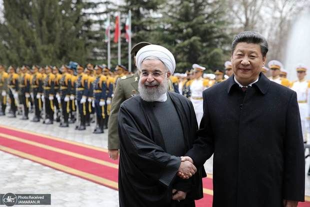 ناگفته‌های سفر رئیس‌جمهور چین به ایران/ شی جین پینگ با تمام اعضای تیم تشریفات دفتر رئیس‌جمهور ایران دست داد!