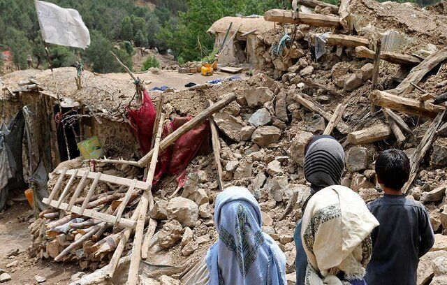 تعدا کشته‌شدگان زلزله افغانستان به ۱۵۰۰ تن رسید