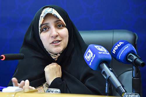 موتورسواری زنان منع قانونی ندارد