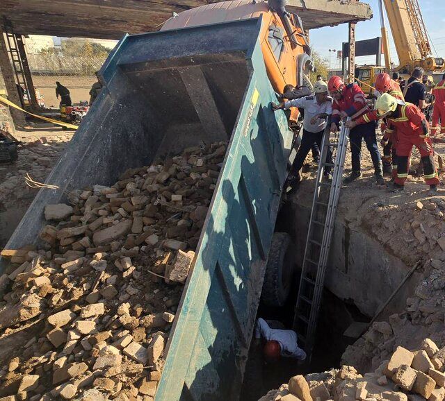 حادثه مرگبار در جاده مخصوص / دو کارگر جان باختند