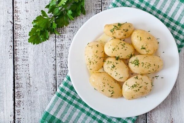 خواص شگفت انگیز سیب زمینی آب پز برای کبد
