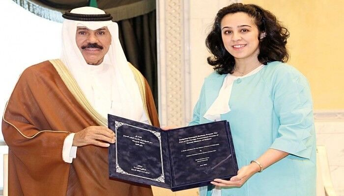 یک زن دستیار وزیر دفاع کویت شد + عکس