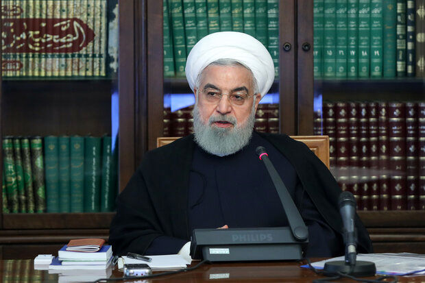 روحانی: مسئولان مراقب بازار بورس باشند/ سهام عدالت را نفروشید