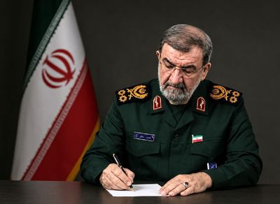 محسن رضایی: آمریکا را وادار خواهیم کرد به حقوق ملت ایران احترام بگذارد