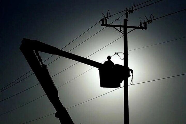 برق مناطقی از یزد قطع شد