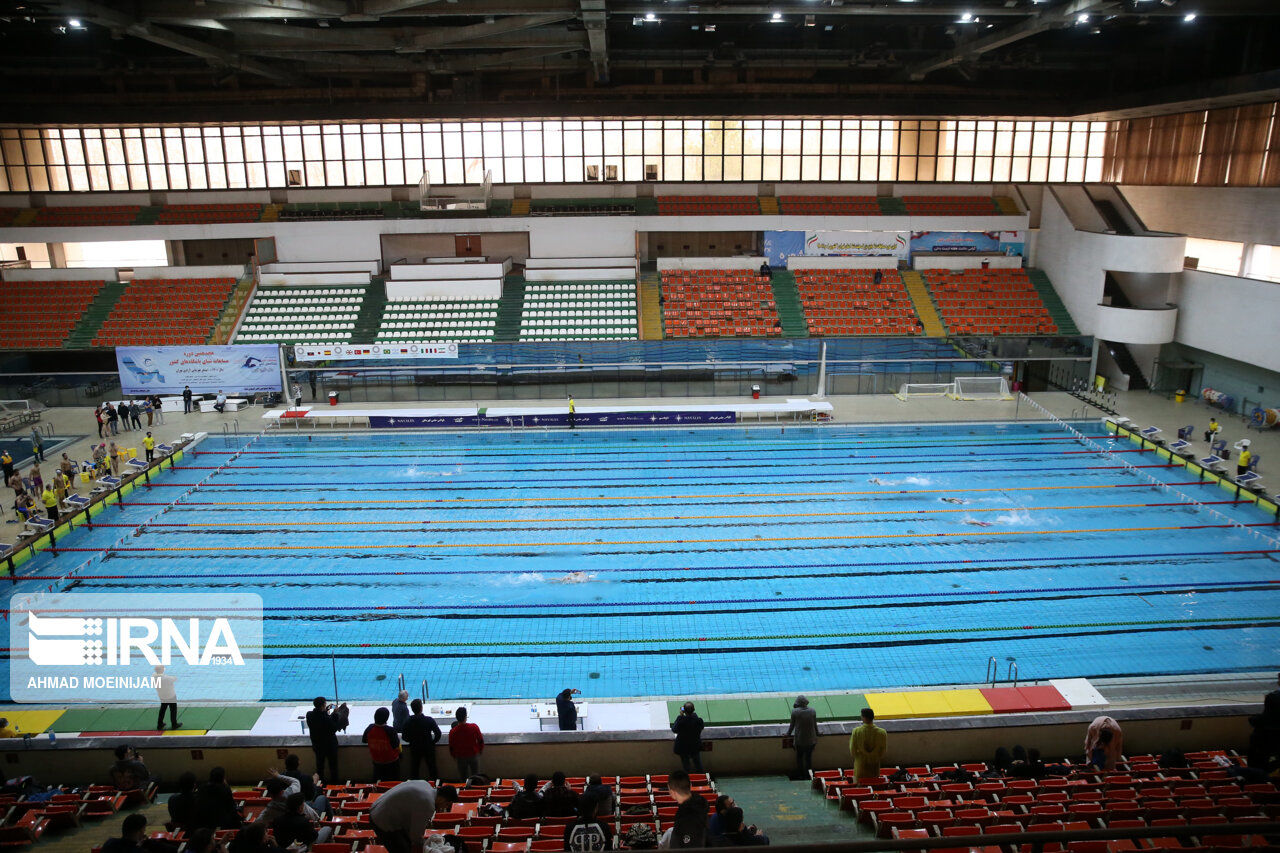 دعوت فدراسیون شنا از ترانه‌ علیدوستی برای دیدن مسابقات شنای زنان