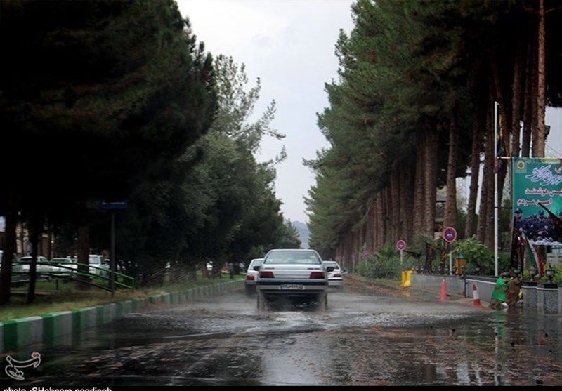 بارش برف و باران در جاده‌های ۲۱ استان کشور 