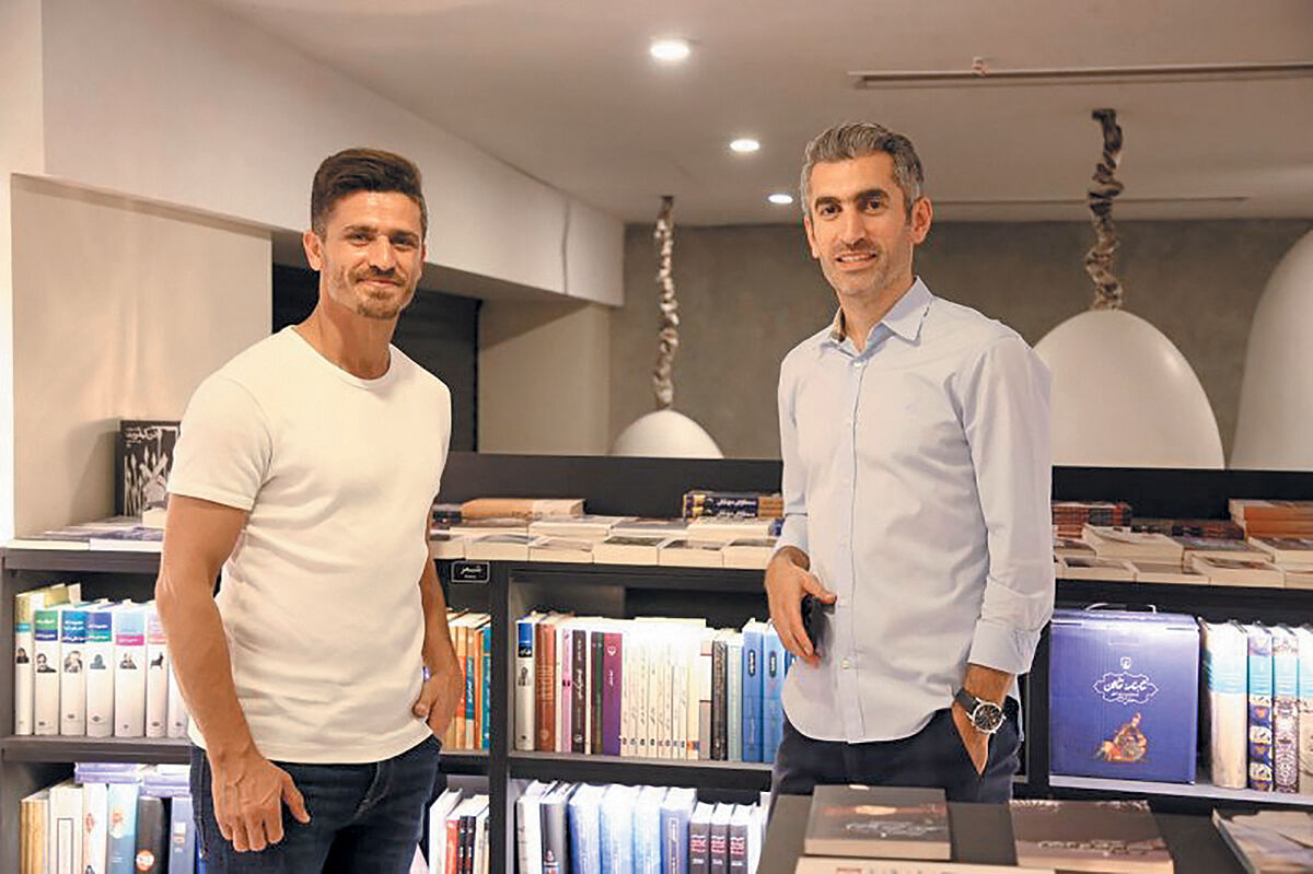 افتتاح کتابفروشی مجتبی جباری در تهران