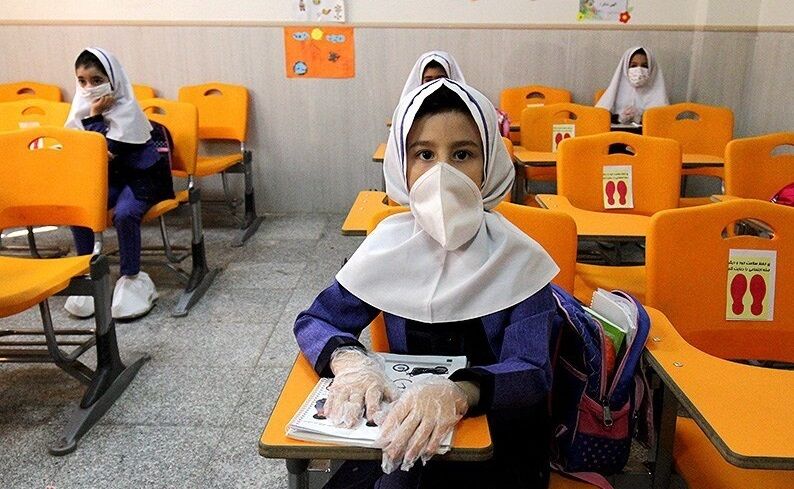 کمیسیون بهداشت مجلس: مدارس فعلا نباید بازگشایی شود