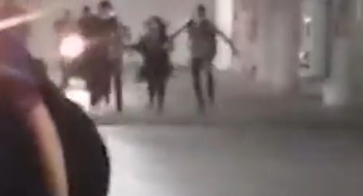 خبرگزاری دولت: ۳۰ نفر از ۳۷ دانشجوی بازداشتی شریف آزاد شدند
