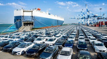 واردات خودرو توسط هتل‌داران و خارج‌نشینان متوقف شد