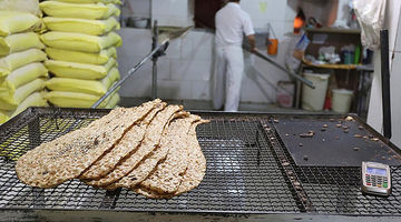 همه ناراضی از چرخه نان