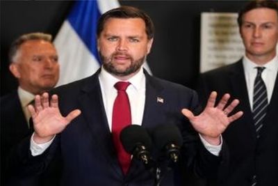 ونس همچنان در واشنگتن/ رسانه‌های آمریکایی: معاون ترامپ هنوز به پاکستان نرفته است