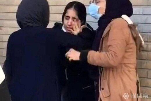 عضو کمیسیون امنیت ملی مجلس: اجازه ندادن به زنان برای ورود به ورزشگاه مشهد، قابل پیش‌بینی بود