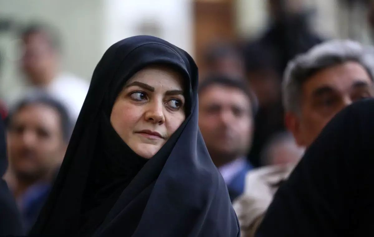 دختر رئیس جمهور با خانواده الهه حسین‌نژاد دیدار کرد + عکس