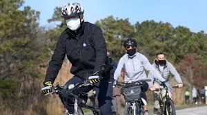 واکنش بایدن به تشکیل کابینه در حین دوچرخه‌سواری + ویدئو 