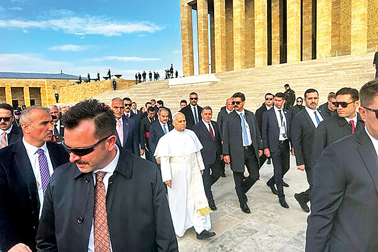 دیپلماسی پاپ در استانبول