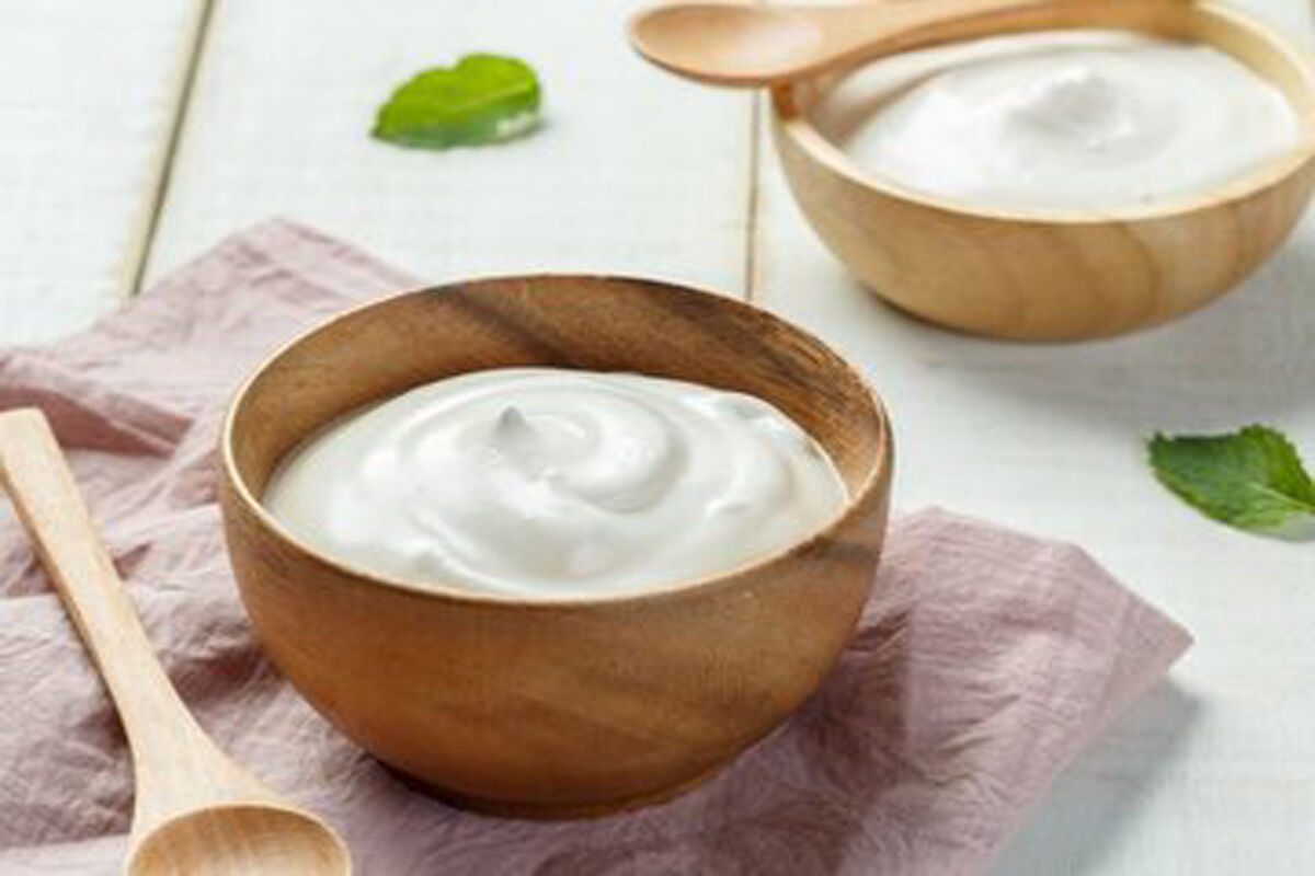 به این دلیل علمی گوشت و ماست را همزمان نخورید
