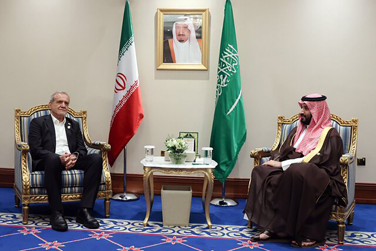 دیدار و گفتگوی بن سلمان با پزشکیان