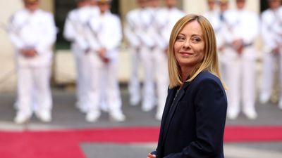 تنش لفظی میان ملونی و ترامپ/ نخست‌وزیر ایتالیا: نمی‌دانم چرا رئیس‌جمهور آمریکا با متحدانش این‌گونه رفتار می‌کند