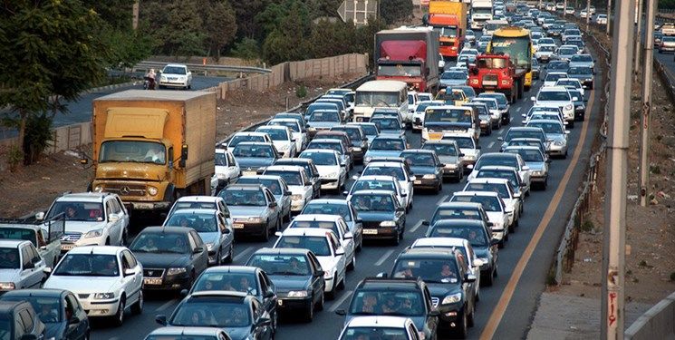 ترافیک سنگین در‌ محورهای کندوان‌ و فیروزکوه/وضعیت سایر جاده های کشور