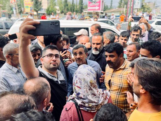 تصاویری از دیدار احمدی نژاد با هوادارانش
