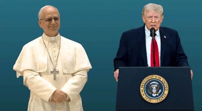 واکنش ترامپ به سوال خبرنگار درباره علت درگیری با پاپ +فیلم