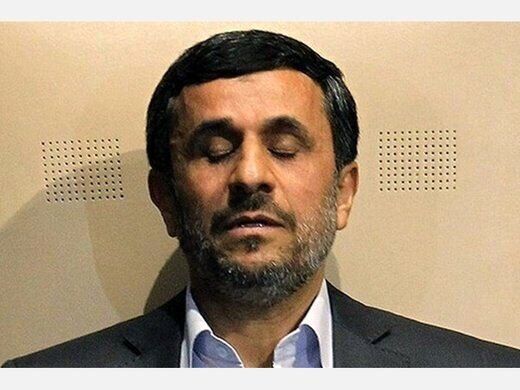 تله انفجاری جلوی پای محمود احمدی نژاد