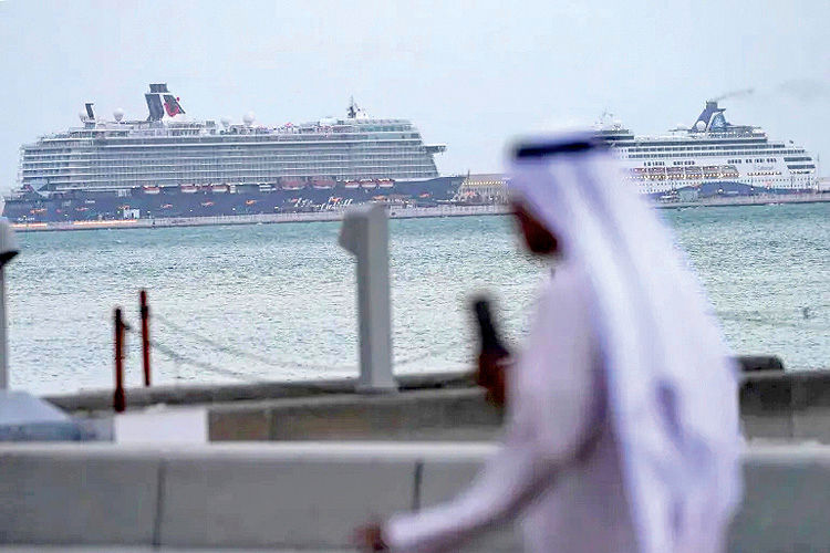 نظام بین‌الملل بر سر دو راهی