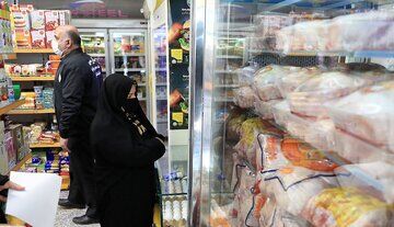 آقای رئیسی! حواست هست مرغ کیلویی ۱۲۰ هزار تومان شده است؟