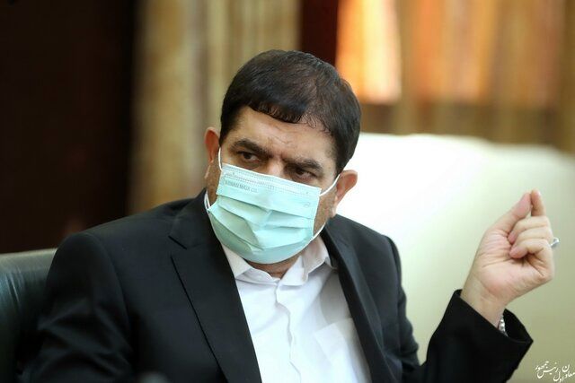 بازدید سرزده مخبر از چند داروخانه در تهران