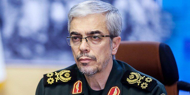 سرلشکر باقری: میرحسین موسوی جایگاه خودش را نزد مردم خراب کرد