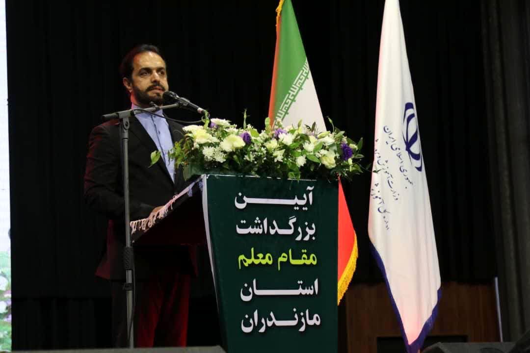 معلمان، ریشههای تمدن ایراناند