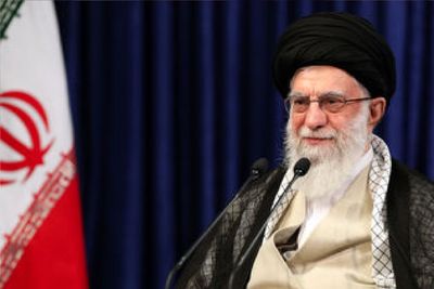 حمایت رهبر انقلاب از دولت؛ کار اداره کشور سخت و سنگین است/ از رئیس جمهور محترم و دولت خدمتگزار حمایت کنیم + فیلم